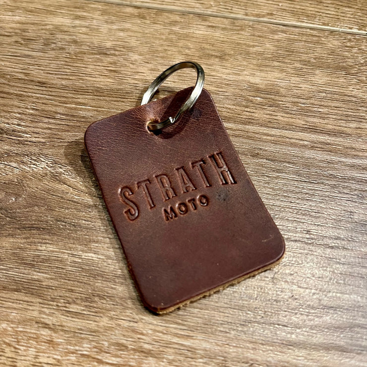 STRATH MOTO CLASSIC LOGO LEATHER KEY FOB / KEY CHAIN