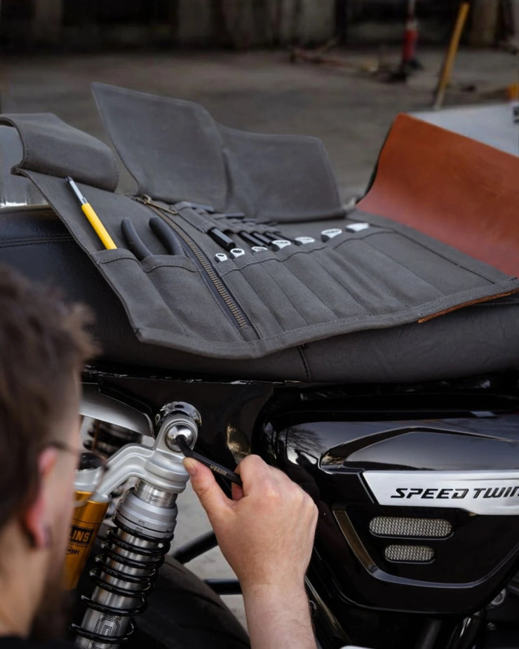 MOTONE "THE SCOUT" LEATHER & WAXED CANVAS TOOL ROLL FULLY LOADED INCL. TOOLS