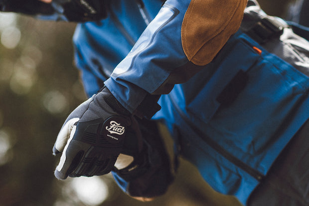 FUEL ASTRAIL GLOVES - DARK GREY