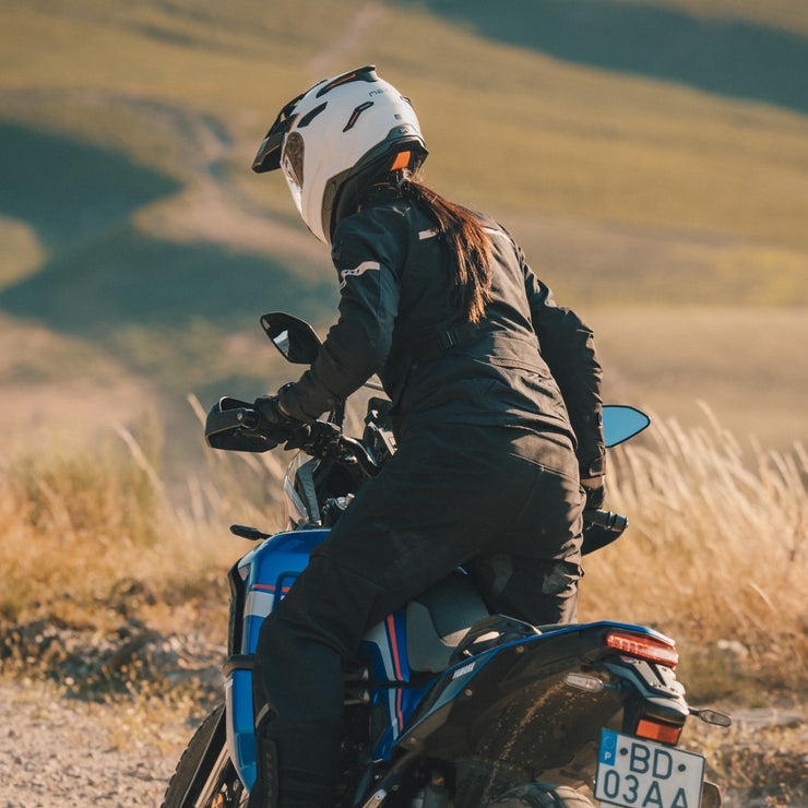 NEXX Y.TRAVL ADV HELMET - WHITE
