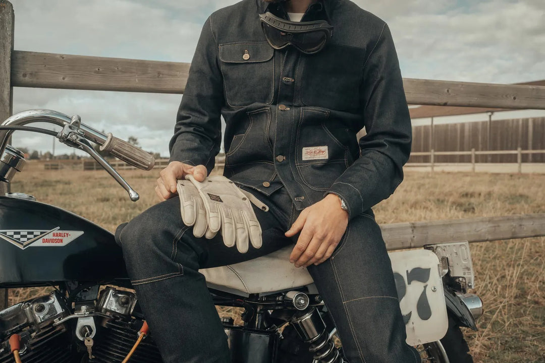 AGE OF GLORY GARMENTS – Strath Moto