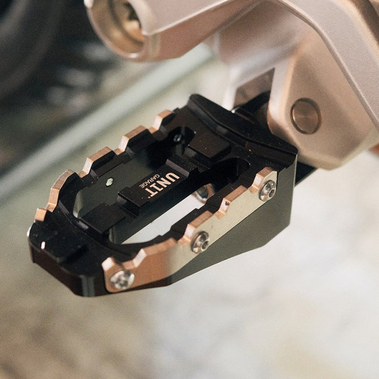 UNIT GARAGE RALLY FOOTREST KIT BMW R12 G/S