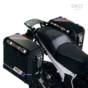 UNIT GARAGE REAR LUGGAGE RACK WITH PASSENGER GRIP BMW R1300GS W/ BLACK ALUMINIUM PLATE - BLACK