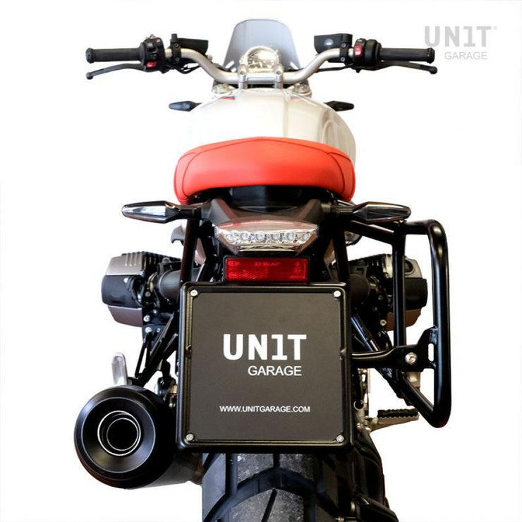 UNIT GARAGE CULT SIDE PANNIER IN WAXED SUEDE W/ ALUMINUM BACK PLATE + STAINLESS STEEL QRS & LOCK + RT SUBFRAME NINET FOR ATLAS PANNIER