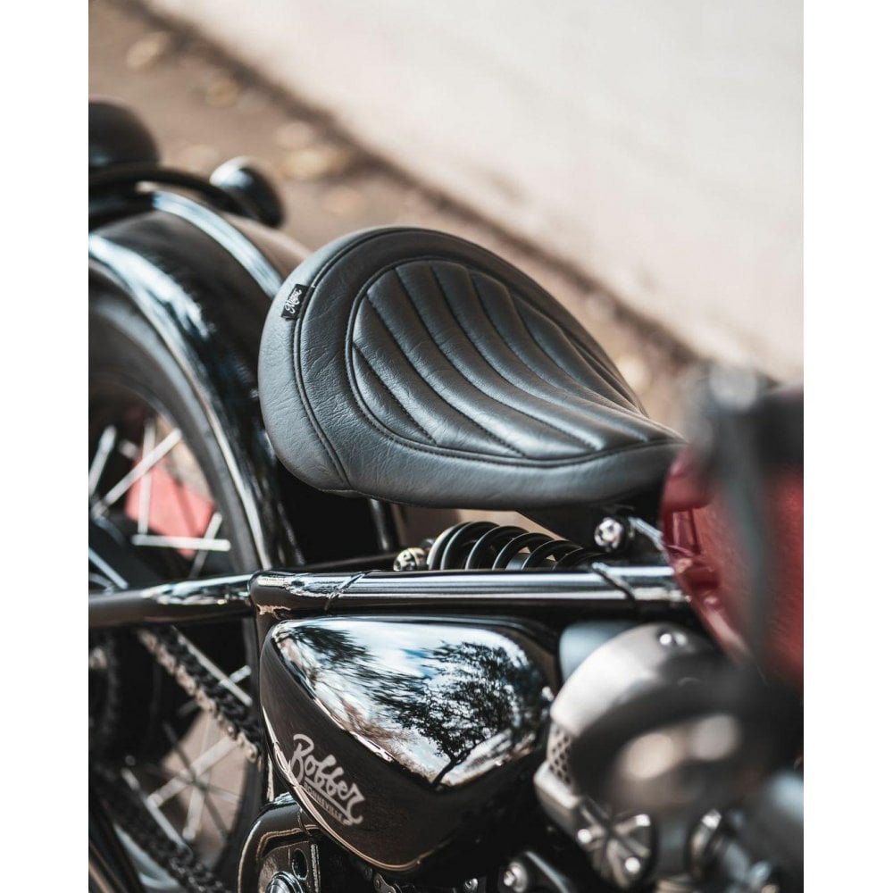 MOTONE KING COBRA RIBBED SEAT FOR TRIUMPH BOBBER - BLACK