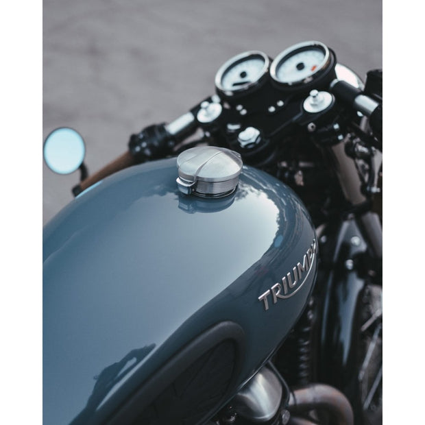 MOTONE MONZA CAP KIT FOR TRIUMPH & HD - BRUSHED