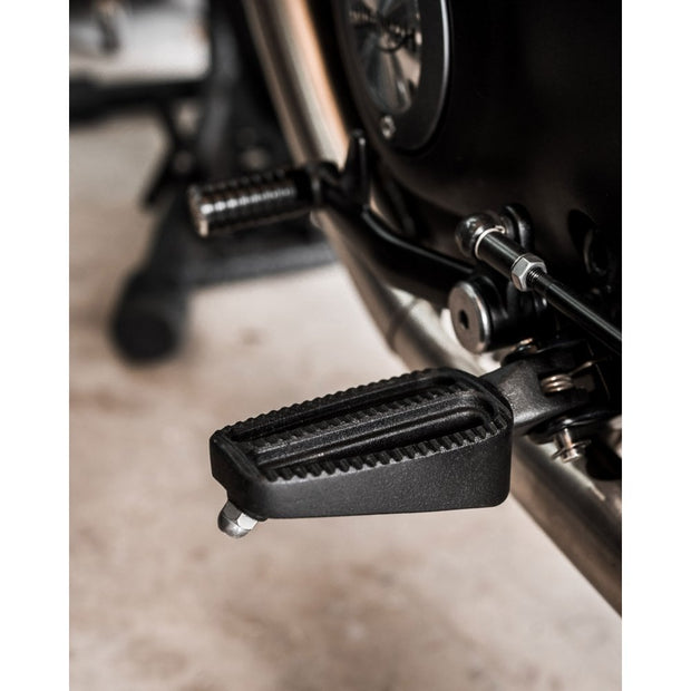 MOTONE RANGER FOOT PEGS - RIDER SET FOR TRIUMPH BOBBER - BLACK