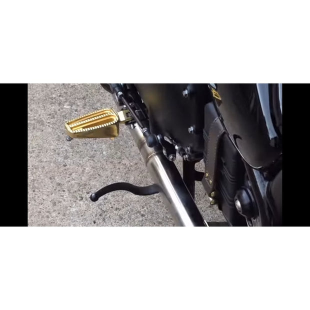 MOTONE RANGER FOOT PEGS - RIDER SET FOR TRIUMPH BOBBER - BRASS