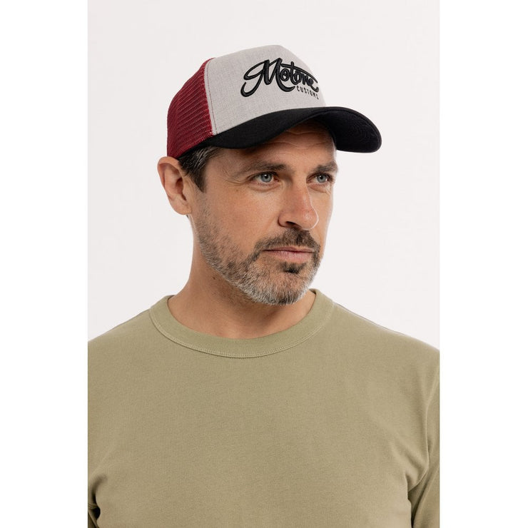 MOTONE RON BURGUNDY TRUCKER CAP - CURVED PEAK - GREY COTTON PANEL/RED MESH - BLACK LOGO