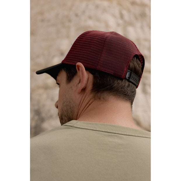 MOTONE RON BURGUNDY TRUCKER CAP - CURVED PEAK - GREY COTTON PANEL/RED MESH - BLACK LOGO