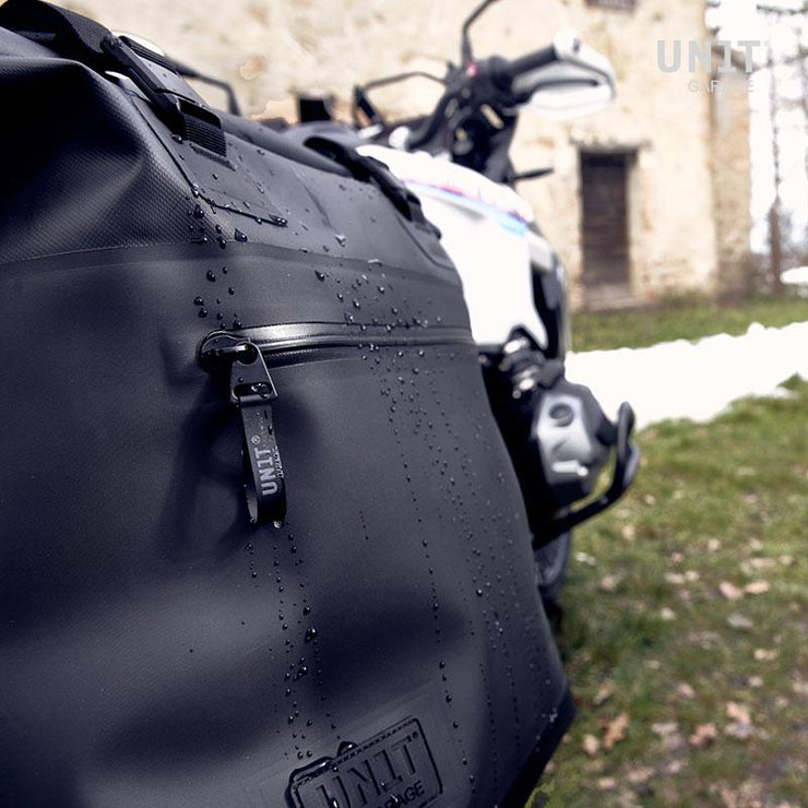 UNIT GARAGE TWO KHALI SIDE PANNIERS IN TPU 35L - 45L