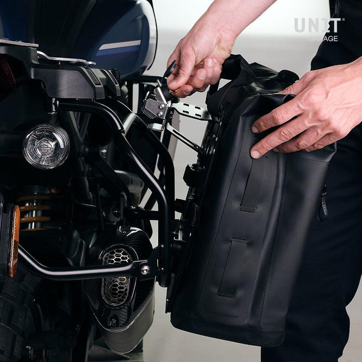 TWO KHALI SIDE PANNIERS IN TPU 35L - 45L + PAIR OF ALUMINIUM PLATES